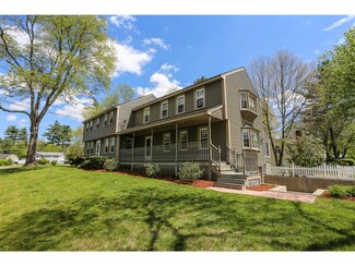38 Ackerman St, Salem, NH 03079