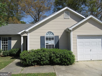 5799 Eagles Feather Ln, Riverdale, GA 30274