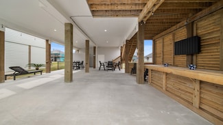 991 Seadrift Dr, Crystal Beach, TX 77650