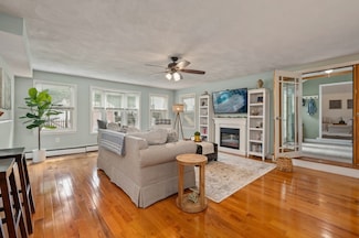 4 Burke St, Salem, MA 01970