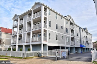 2300 Page Harbor Landing Unit 202, Virginia Beach, VA 23451