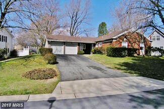 1310 Palmyra Ln, Bowie, MD 20716