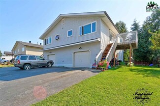 4809 & 4811 Villanova Dr, Fairbanks, AK 99709