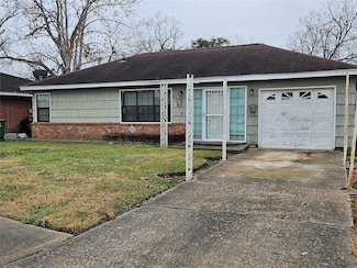 10818 Buffum St, Houston, TX 77051