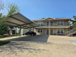 702 W 6th St Unit C, Taylor, TX 76574