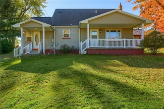 54 Davidson Ln, Bessemer, PA 16112