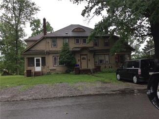 1913 Farrell Terrace, Farrell, PA 16121