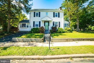 422 Park St, Ridley Park, PA 19078