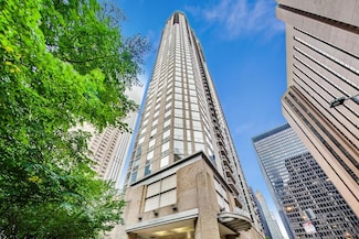 222 N Columbus Dr Unit 1703, Chicago, IL 60601