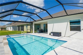8925 Cascade Price Cir, North Fort Myers, FL 33917