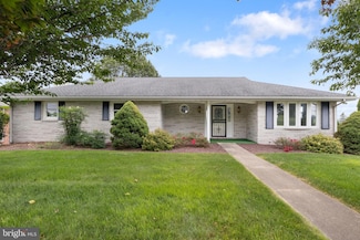 725 S Pleasant Ave, Dallastown, PA 17313