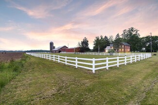 26107 Beeson St, Cassopolis, MI 49031