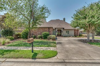 207 Lafayette Ln, Flowood, MS 39232