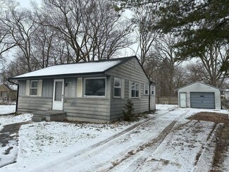 3277 Sayre Ct, Burton, MI 48519