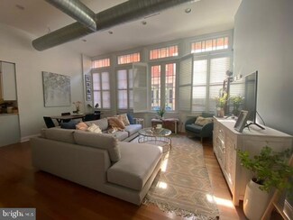 6-10 Strawberry St Unit 1, Philadelphia, PA 19106