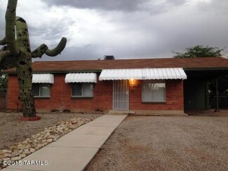 5610 E Calle Silvosa, Tucson, AZ 85711