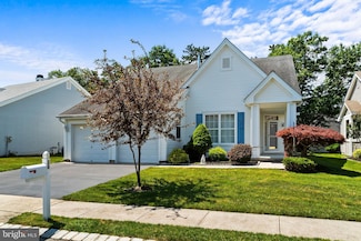 26 Fountain View Dr, Barnegat, NJ 08005