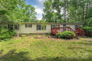 38 Hidden Forest Dr, Hendersonville, NC 28792