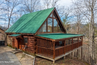 3823 Dollys Dr, Sevierville, TN 37876