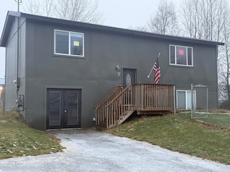 427 N Gulkana St, Palmer, AK 99645