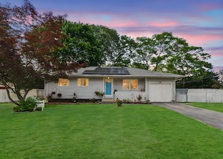 237 Donald Blvd, Holbrook, NY 11741