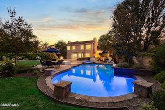 5011 Carthage Way, Oak Park, CA 91377