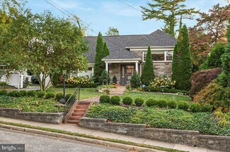 400 Upland Rd, Elkins Park, PA 19027