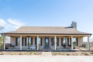 574 Bowman Rd, Versailles, KY 40383