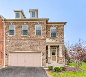 228 Belmont Dr, Lincolnshire, IL 60069