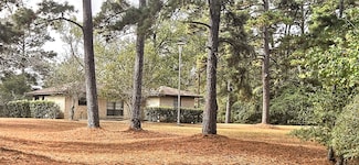 1478 Apache Dr, Montgomery, TX 77316