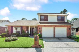 601 Aurora Oaks Dr, New Orleans, LA 70131