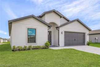 825 General D MacArthur Ave, Labelle, FL 33935