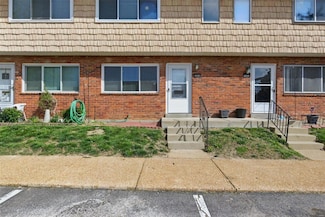 10660 Carroll Wood Way, Saint Louis, MO 63128