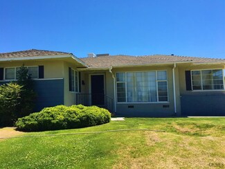 1515 Country Club Dr, Bakersfield, CA 93306