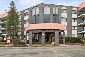 4901 Golf Rd Unit 203, Skokie, IL 60077