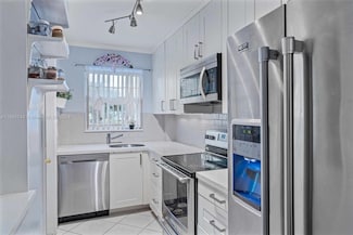 501 Blue Heron Dr Unit 202A, Hallandale Beach, FL 33009