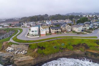 2236 W Cliff Dr, Santa Cruz, CA 95060