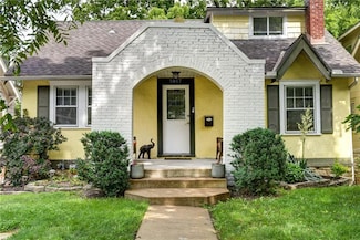 5017 Lydia Ave, Kansas City, MO 64110