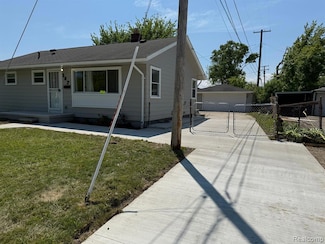 147 Euclid St, Mount Clemens, MI 48043