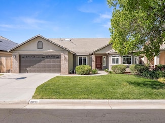 1908 E Utah Ave, Fresno, CA 93720