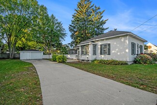 210 E Exchange St, Spring Lake, MI 49456