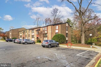 9800 Kingsbridge Dr Unit 2, Fairfax, VA 22031