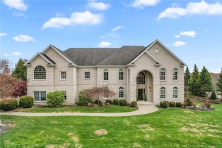 711 Parkview Dr, Gibsonia, PA 15044