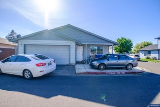 3045 Haley St NE, Salem, OR 97305