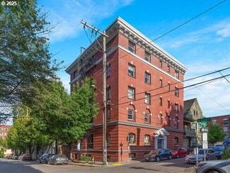 118 NW King Ave Unit 41, Portland, OR 97210