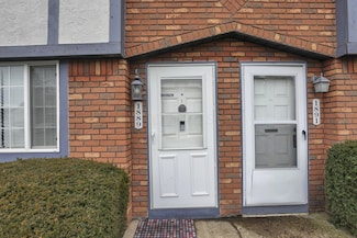 1889 Slaton Ct Unit 1889, Columbus, OH 43235