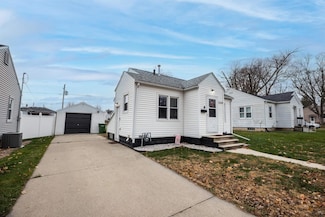 1806 Hawthorne Ave, Waterloo, IA 50702