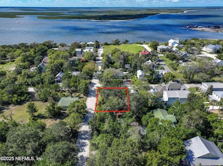 903 Someruelus St, Fernandina Beach, FL 32034