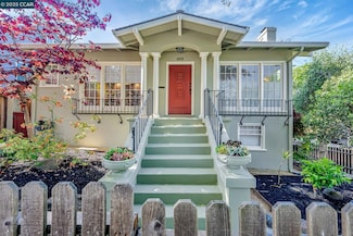 1655 E 38th St, Oakland, CA 94602