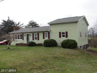 1409 Hade Rd, Chambersburg, PA 17202
